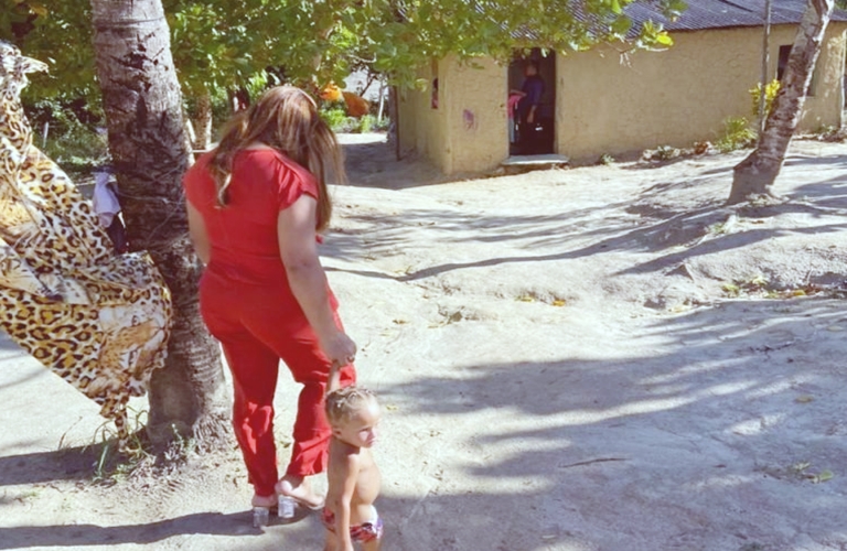compra de cestas básicas pra famílias carentes