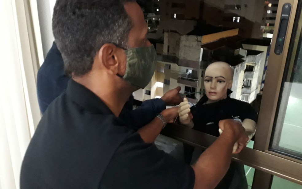 Polícia fez reconstituição do caso Sáttia Lorena, a a médica que caiu de prédio durante briga com companheiro em Salvador — Foto: Divulgação/Polícia Civil